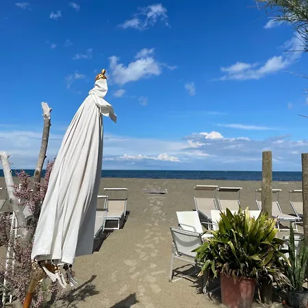 Labotanica_casalounge מלון דירות צ'סנטיקו